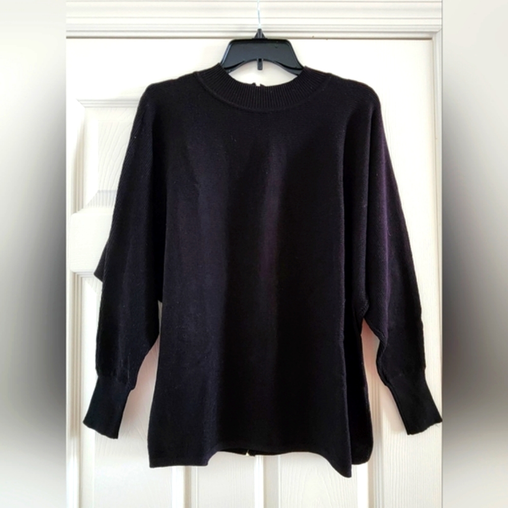 Primark Women's Black Batwing Sleeved Sweater.  Size US 10/12